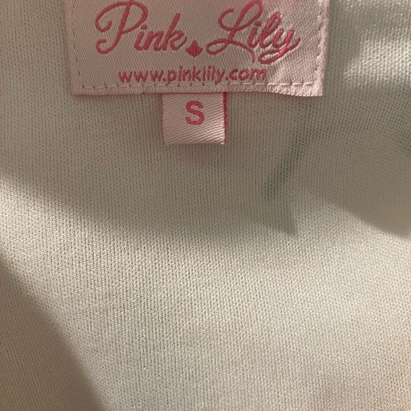 Pink Lily Lemon Romper - Size Small - Picture 3 of 4